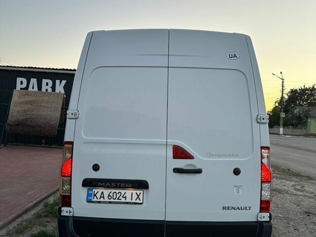 Белый Рено Мастер, объемом двигателя 2.3 л и пробегом 155 тыс. км за 21800 $, фото 4 на Automoto.ua