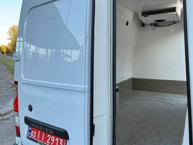Білий Рено Мастєр, об'ємом двигуна 2.3 л та пробігом 228 тис. км за 21499 $, фото 102 на Automoto.ua