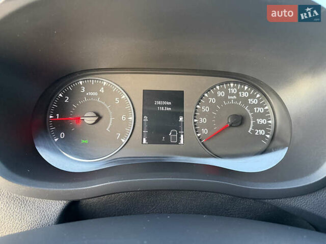 Білий Рено Мастєр, об'ємом двигуна 0 л та пробігом 238 тис. км за 25500 $, фото 40 на Automoto.ua