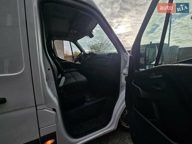 Білий Рено Мастєр, об'ємом двигуна 0 л та пробігом 167 тис. км за 22200 $, фото 5 на Automoto.ua