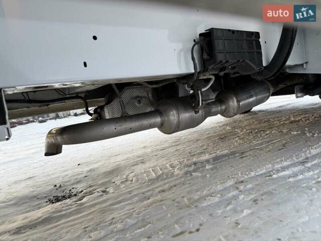 Белый Рено Мастер, объемом двигателя 2.3 л и пробегом 270 тыс. км за 23600 $, фото 47 на Automoto.ua