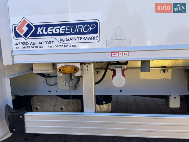 Белый Рено Мастер, объемом двигателя 2.3 л и пробегом 253 тыс. км за 26400 $, фото 7 на Automoto.ua