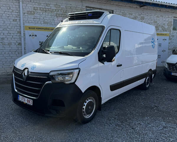 Белый Рено Мастер, объемом двигателя 0 л и пробегом 209 тыс. км за 21500 $, фото 2 на Automoto.ua