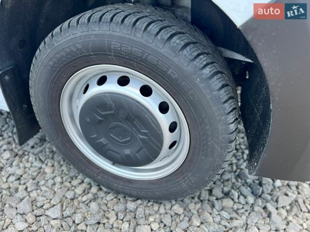 Білий Рено Мастєр, об'ємом двигуна 2.3 л та пробігом 170 тис. км за 24550 $, фото 32 на Automoto.ua
