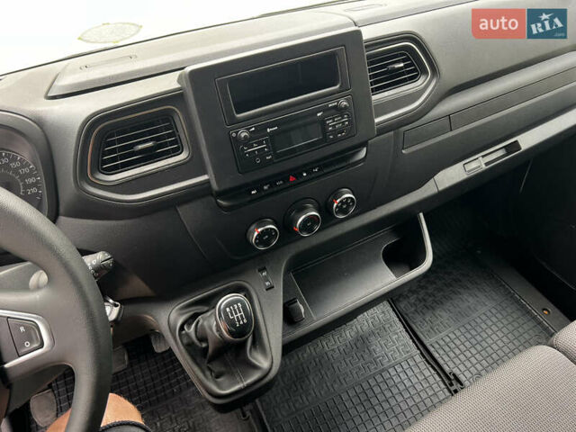 Белый Рено Мастер, объемом двигателя 2.3 л и пробегом 210 тыс. км за 23200 $, фото 36 на Automoto.ua