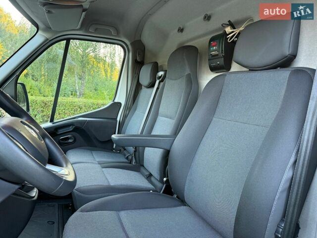 Білий Рено Мастєр, об'ємом двигуна 2.3 л та пробігом 228 тис. км за 21499 $, фото 68 на Automoto.ua