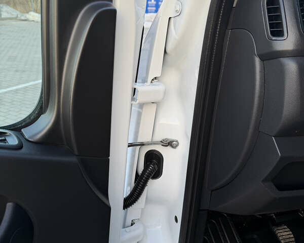 Білий Рено Мастєр, об'ємом двигуна 0 л та пробігом 238 тис. км за 25500 $, фото 39 на Automoto.ua