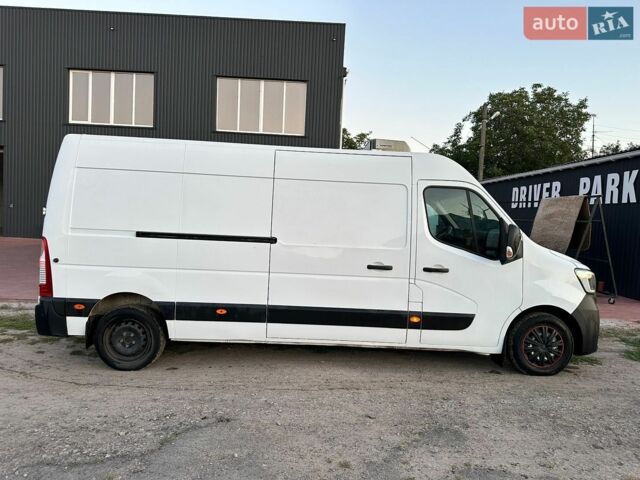 Белый Рено Мастер, объемом двигателя 2.3 л и пробегом 155 тыс. км за 21800 $, фото 6 на Automoto.ua