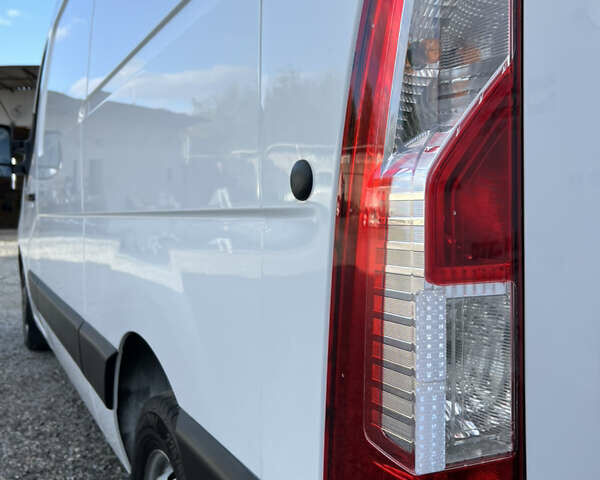 Рено Мастер 2020 в Ровно на Automoto.ua Белый Рено Мастер, объемом двигателя 0 л и пробегом 208 тыс. км за 21500 $, фото 4 на Automoto.ua