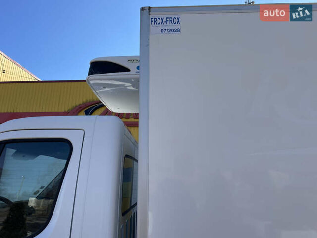 Белый Рено Мастер, объемом двигателя 2.3 л и пробегом 253 тыс. км за 26400 $, фото 9 на Automoto.ua