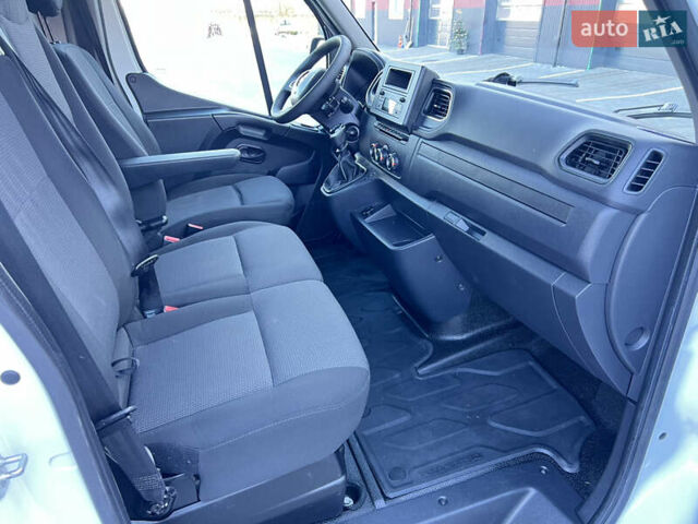 Білий Рено Мастєр, об'ємом двигуна 2.3 л та пробігом 190 тис. км за 22800 $, фото 36 на Automoto.ua