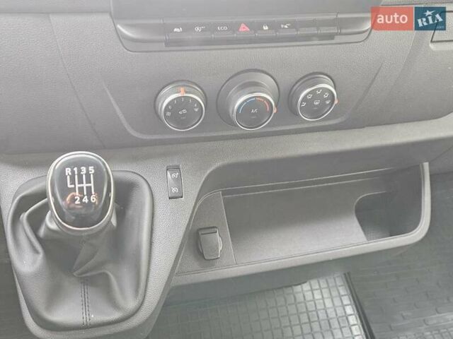 Білий Рено Мастєр, об'ємом двигуна 0 л та пробігом 167 тис. км за 22200 $, фото 18 на Automoto.ua