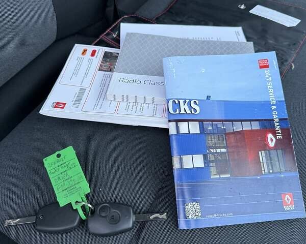 Белый Рено Мастер, объемом двигателя 2.3 л и пробегом 270 тыс. км за 23600 $, фото 48 на Automoto.ua