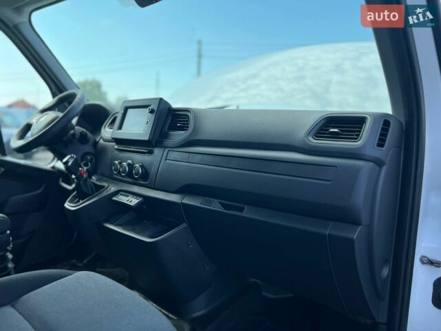 Білий Рено Мастєр, об'ємом двигуна 2.3 л та пробігом 170 тис. км за 24550 $, фото 26 на Automoto.ua