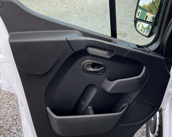 Рено Мастер 2020 в Ровно на Automoto.ua Белый Рено Мастер, объемом двигателя 0 л и пробегом 208 тыс. км за 21500 $, фото 10 на Automoto.ua