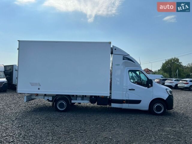 Білий Рено Мастєр, об'ємом двигуна 2.3 л та пробігом 170 тис. км за 24550 $, фото 2 на Automoto.ua