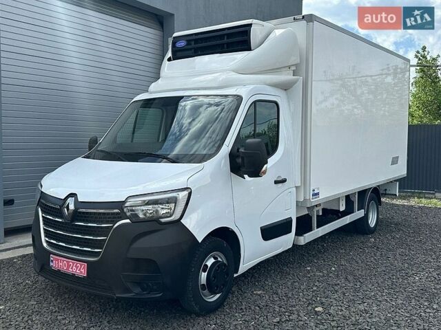 Белый Рено Мастер, объемом двигателя 2.3 л и пробегом 320 тыс. км за 29999 $, фото 3 на Automoto.ua