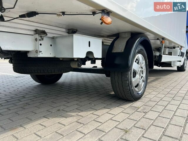 Белый Рено Мастер, объемом двигателя 2.3 л и пробегом 252 тыс. км за 26900 $, фото 24 на Automoto.ua