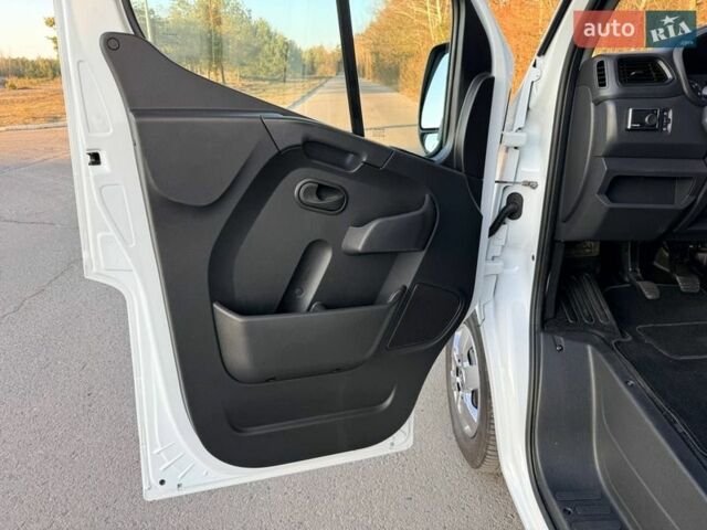 Білий Рено Мастєр, об'ємом двигуна 2.3 л та пробігом 324 тис. км за 26999 $, фото 77 на Automoto.ua