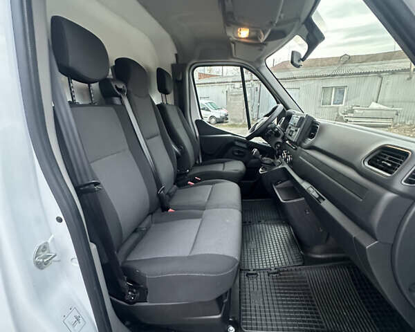 Білий Рено Мастєр, об'ємом двигуна 2.3 л та пробігом 194 тис. км за 22399 $, фото 12 на Automoto.ua