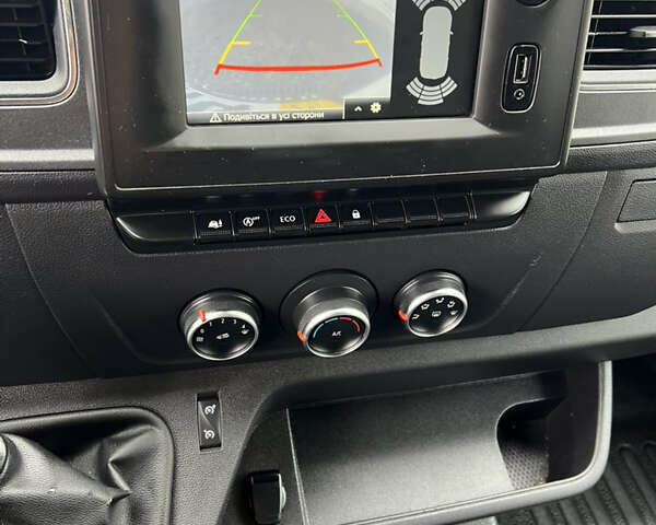 Білий Рено Мастєр, об'ємом двигуна 0 л та пробігом 154 тис. км за 23700 $, фото 18 на Automoto.ua