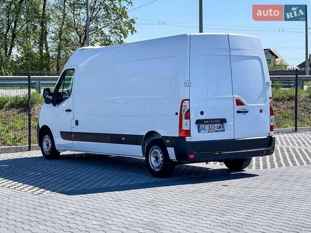 Белый Рено Мастер, объемом двигателя 2.3 л и пробегом 227 тыс. км за 29999 $, фото 4 на Automoto.ua