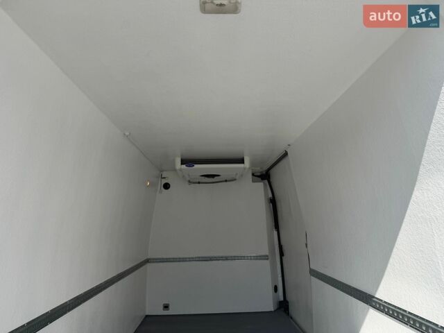 Белый Рено Мастер, объемом двигателя 0 л и пробегом 232 тыс. км за 23900 $, фото 39 на Automoto.ua