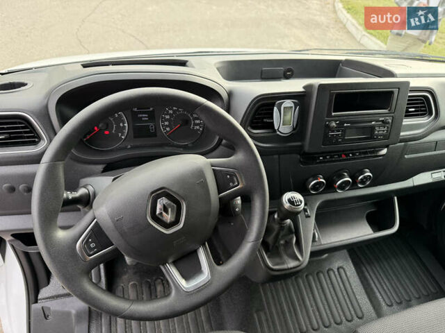 Белый Рено Мастер, объемом двигателя 2.3 л и пробегом 276 тыс. км за 22900 $, фото 19 на Automoto.ua
