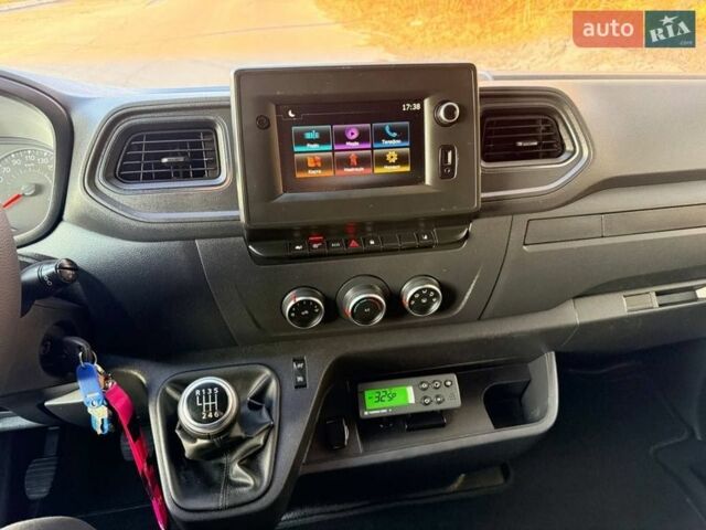 Білий Рено Мастєр, об'ємом двигуна 2.3 л та пробігом 324 тис. км за 26999 $, фото 90 на Automoto.ua