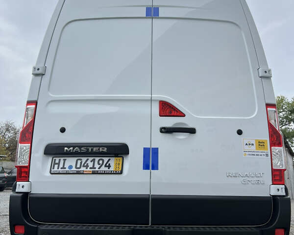 Білий Рено Мастєр, об'ємом двигуна 0 л та пробігом 154 тис. км за 23700 $, фото 6 на Automoto.ua