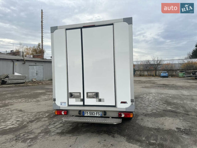 Білий Рено Мастєр, об'ємом двигуна 2.3 л та пробігом 194 тис. км за 22399 $, фото 5 на Automoto.ua