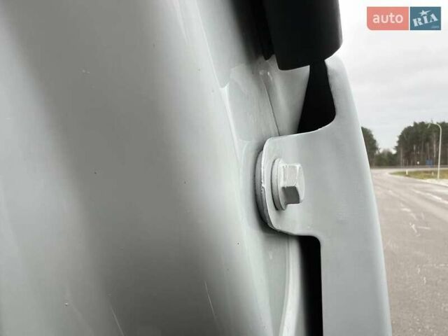 Белый Рено Мастер, объемом двигателя 2.3 л и пробегом 317 тыс. км за 25999 $, фото 59 на Automoto.ua