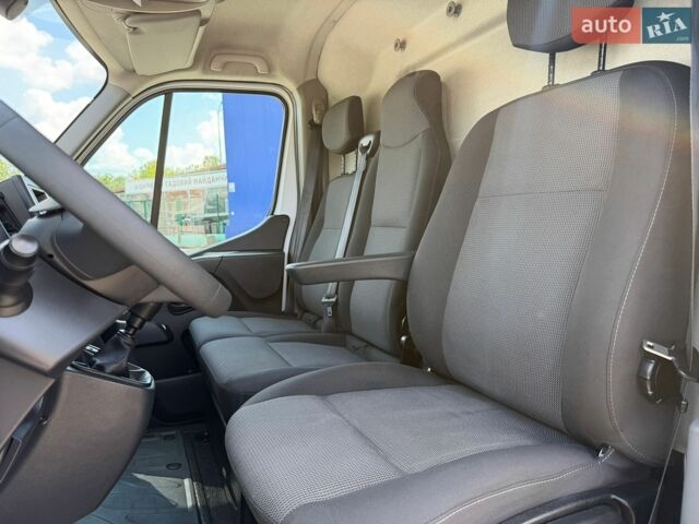 Белый Рено Мастер, объемом двигателя 2.3 л и пробегом 277 тыс. км за 23400 $, фото 53 на Automoto.ua