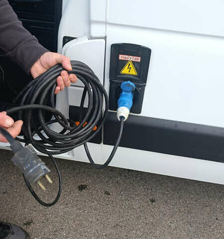 Белый Рено Мастер, объемом двигателя 2.3 л и пробегом 278 тыс. км за 21500 $, фото 19 на Automoto.ua