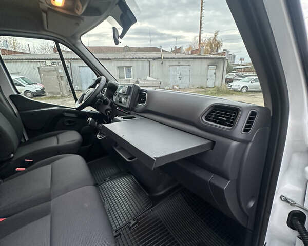 Білий Рено Мастєр, об'ємом двигуна 2.3 л та пробігом 194 тис. км за 22399 $, фото 17 на Automoto.ua