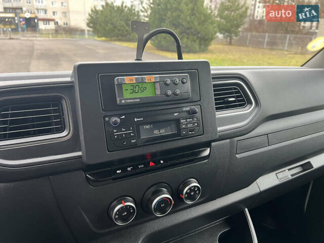 Белый Рено Мастер, объемом двигателя 2.3 л и пробегом 215 тыс. км за 19900 $, фото 15 на Automoto.ua