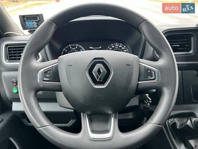 Белый Рено Мастер, объемом двигателя 2.3 л и пробегом 317 тыс. км за 25999 $, фото 45 на Automoto.ua