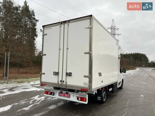 Белый Рено Мастер, объемом двигателя 2.3 л и пробегом 317 тыс. км за 25999 $, фото 14 на Automoto.ua