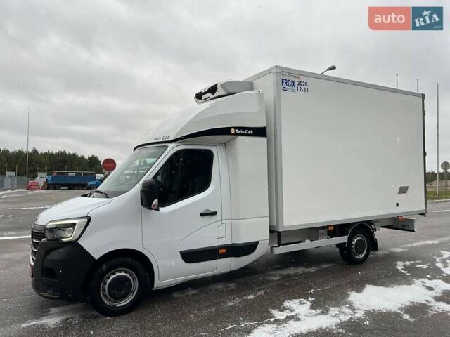 Белый Рено Мастер, объемом двигателя 2.3 л и пробегом 317 тыс. км за 25999 $, фото 6 на Automoto.ua