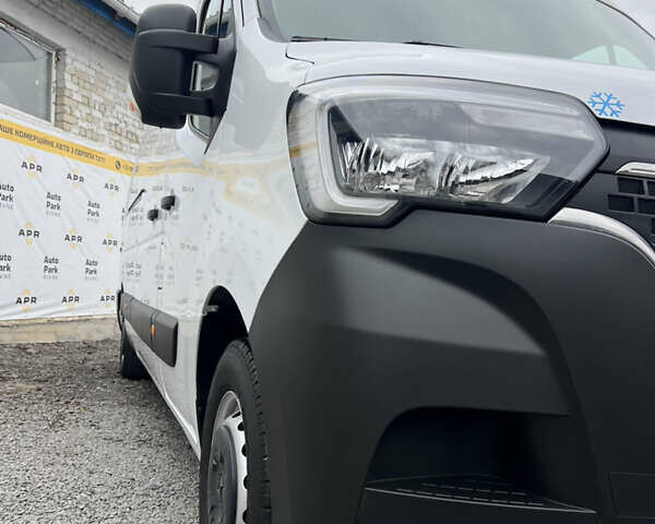 Білий Рено Мастєр, об'ємом двигуна 0 л та пробігом 154 тис. км за 23700 $, фото 4 на Automoto.ua