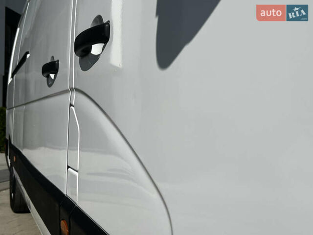 Белый Рено Мастер, объемом двигателя 2.3 л и пробегом 220 тыс. км за 22300 $, фото 15 на Automoto.ua