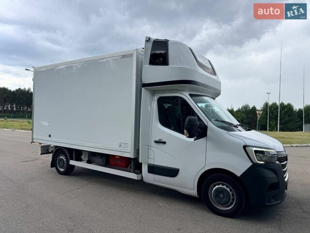 Белый Рено Мастер, объемом двигателя 2.3 л и пробегом 389 тыс. км за 25997 $, фото 3 на Automoto.ua