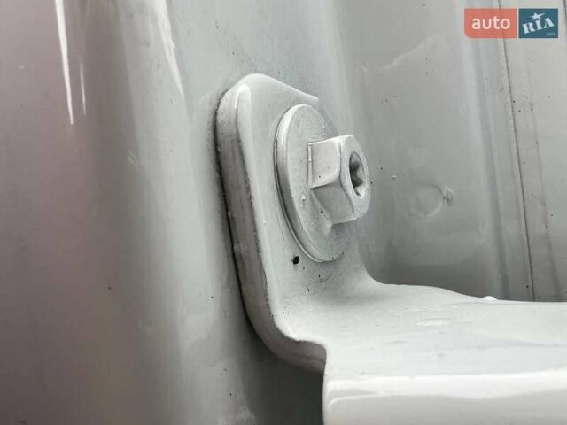 Белый Рено Мастер, объемом двигателя 2.3 л и пробегом 317 тыс. км за 25999 $, фото 65 на Automoto.ua