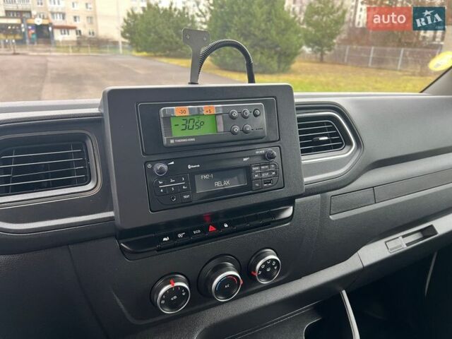 Белый Рено Мастер, объемом двигателя 2.3 л и пробегом 215 тыс. км за 19900 $, фото 15 на Automoto.ua