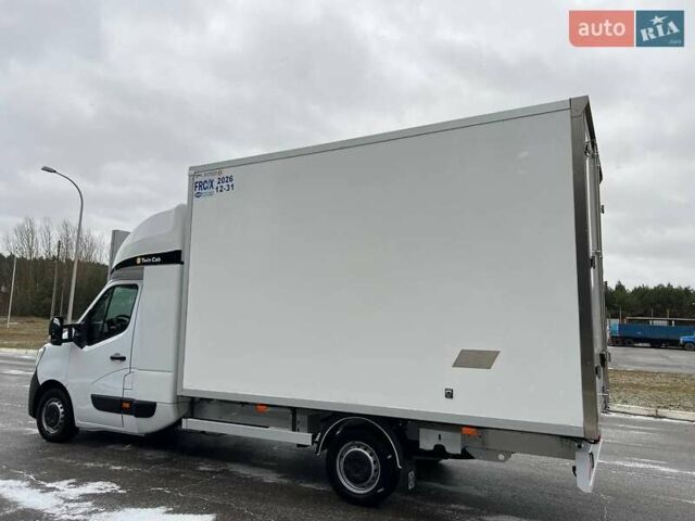 Белый Рено Мастер, объемом двигателя 2.3 л и пробегом 317 тыс. км за 25999 $, фото 82 на Automoto.ua