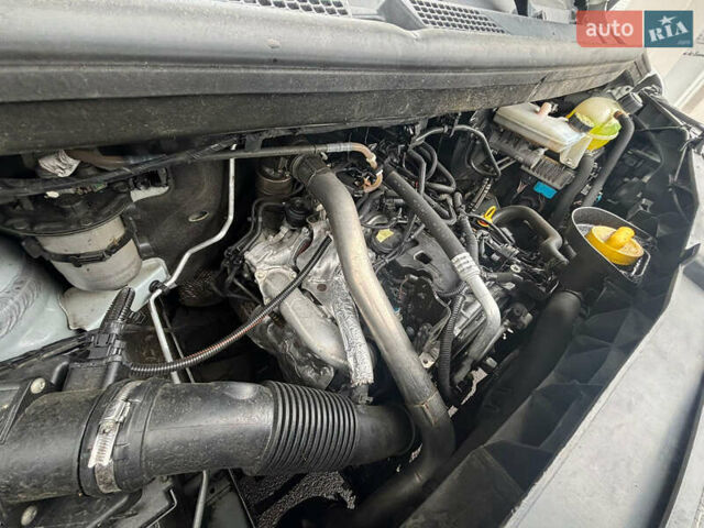 Білий Рено Мастєр, об'ємом двигуна 2.3 л та пробігом 300 тис. км за 31900 $, фото 10 на Automoto.ua