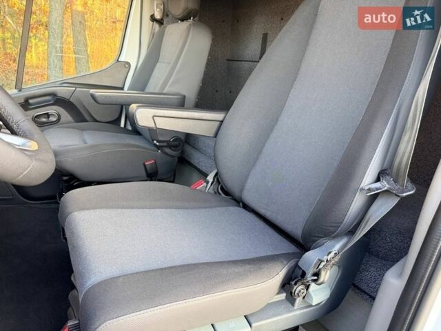 Білий Рено Мастєр, об'ємом двигуна 2.3 л та пробігом 324 тис. км за 26999 $, фото 84 на Automoto.ua