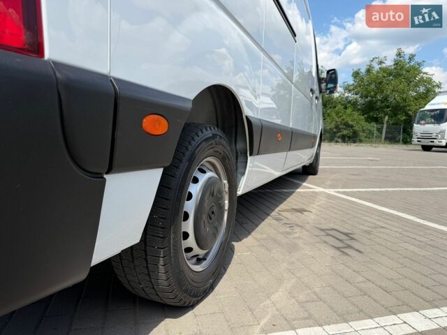 Белый Рено Мастер, объемом двигателя 2.3 л и пробегом 277 тыс. км за 23400 $, фото 30 на Automoto.ua