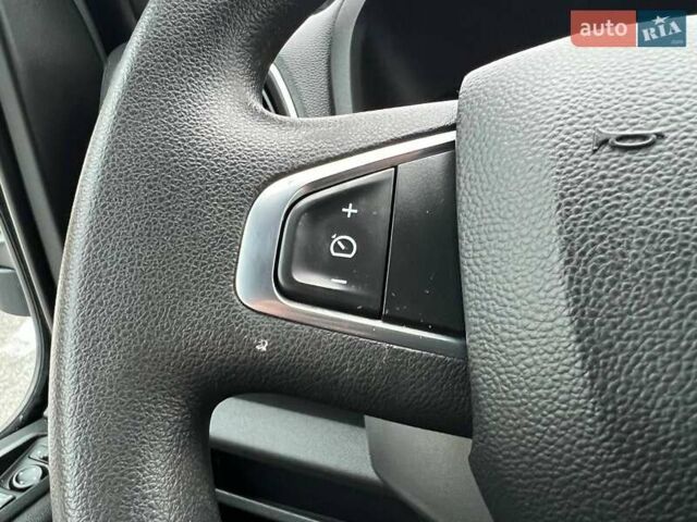 Белый Рено Мастер, объемом двигателя 2.3 л и пробегом 317 тыс. км за 25999 $, фото 47 на Automoto.ua