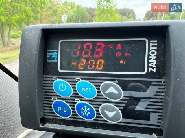 Белый Рено Мастер, объемом двигателя 2.3 л и пробегом 330 тыс. км за 26999 $, фото 57 на Automoto.ua